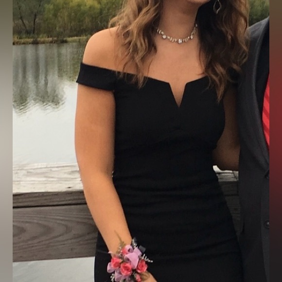 Little black dress for homecoming or anytime size 3 - Picture 2 of 7